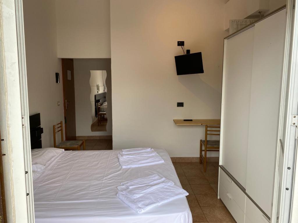 Hotel Nuovo Metropol Albissola Marina Kültér fotó