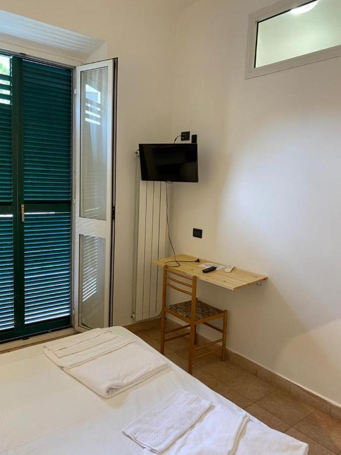 Hotel Nuovo Metropol Albissola Marina Kültér fotó