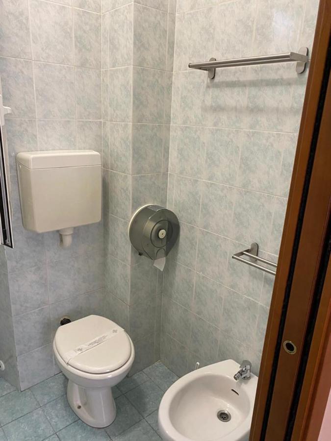 Hotel Nuovo Metropol Albissola Marina Kültér fotó