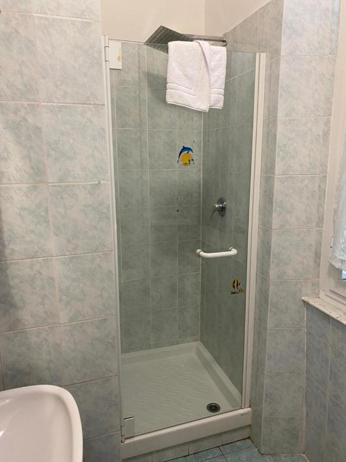 Hotel Nuovo Metropol Albissola Marina Kültér fotó