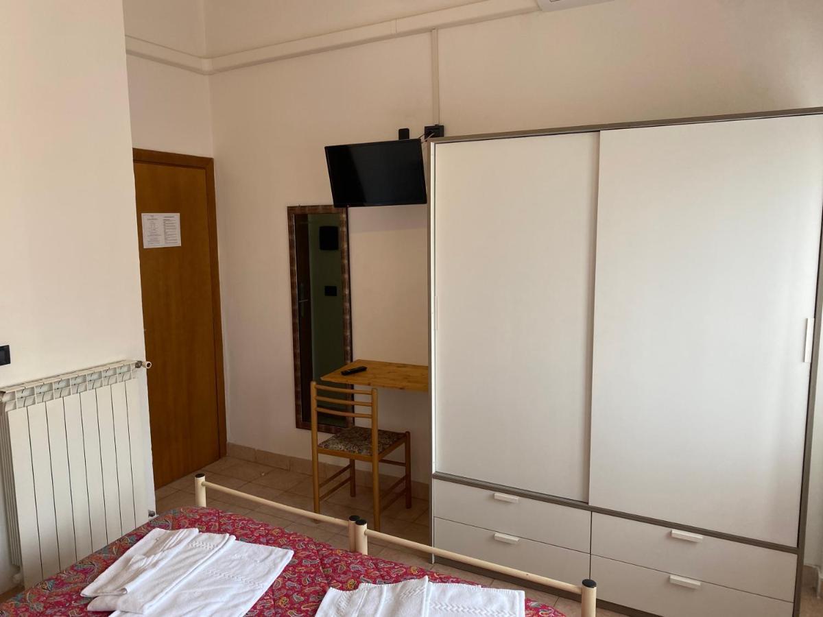 Hotel Nuovo Metropol Albissola Marina Kültér fotó
