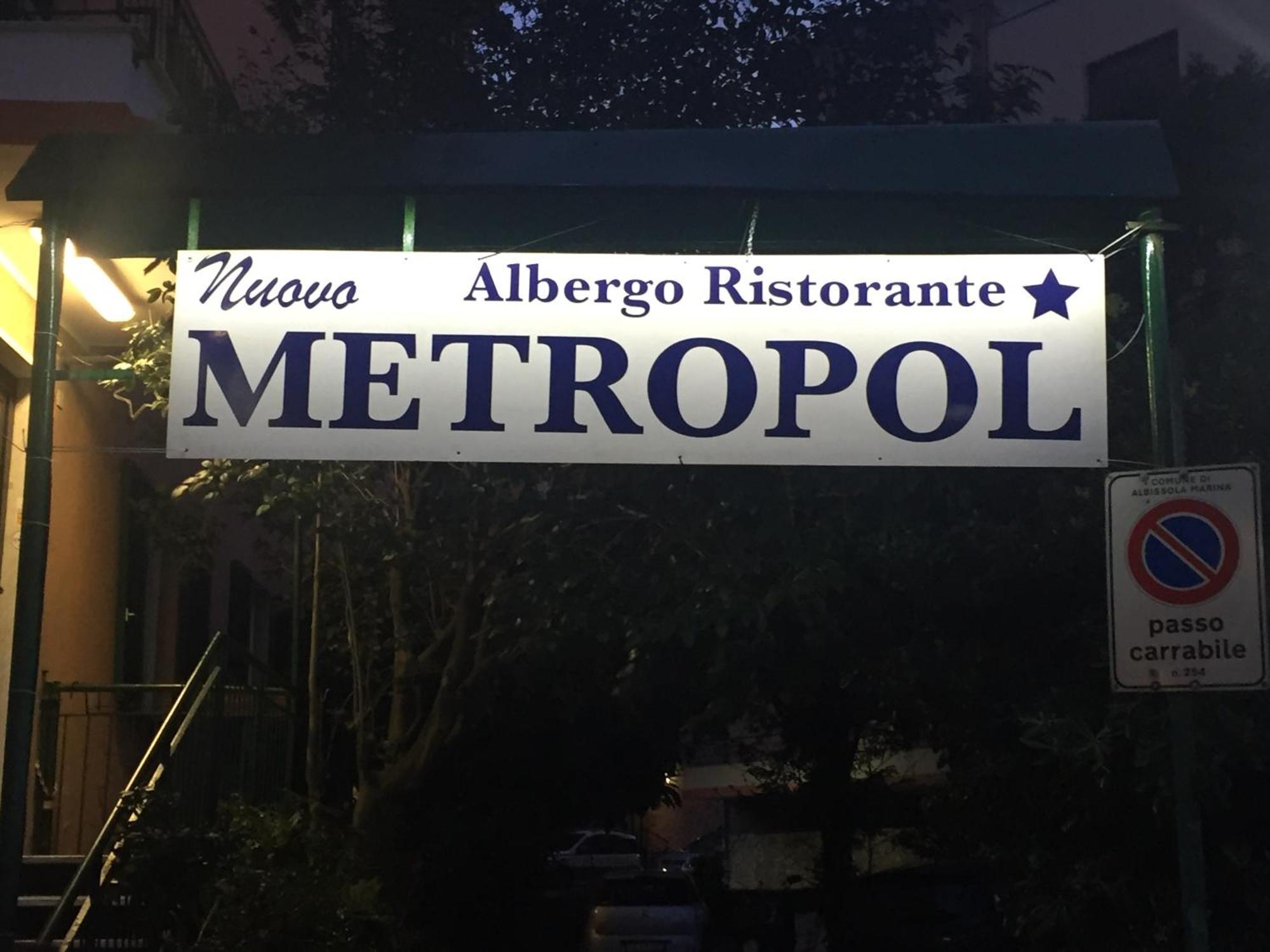 Hotel Nuovo Metropol Albissola Marina Kültér fotó